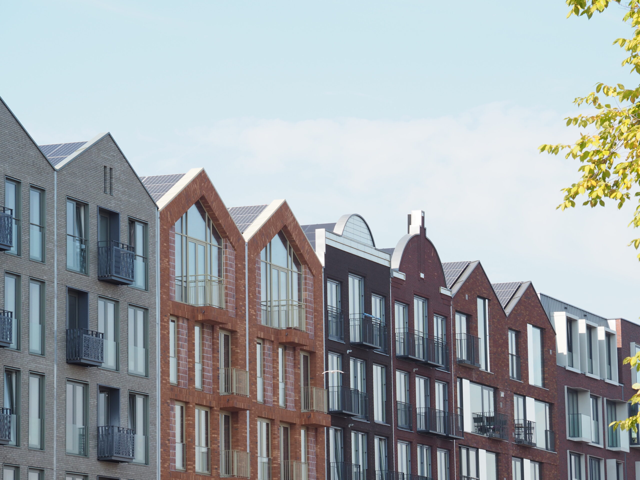 PVT Anlage mit Wärmepumpe von Triple Solar für Mehrfamilienhaus und Reihenhaus