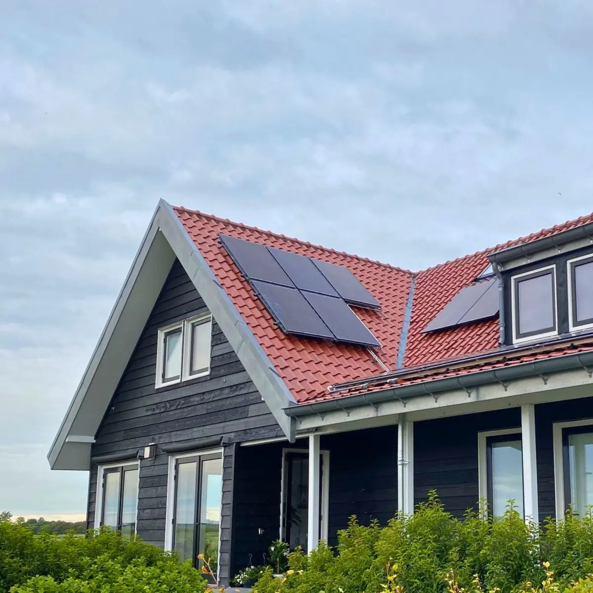 Triple Solar PVT-Anlage im Ferienhaus