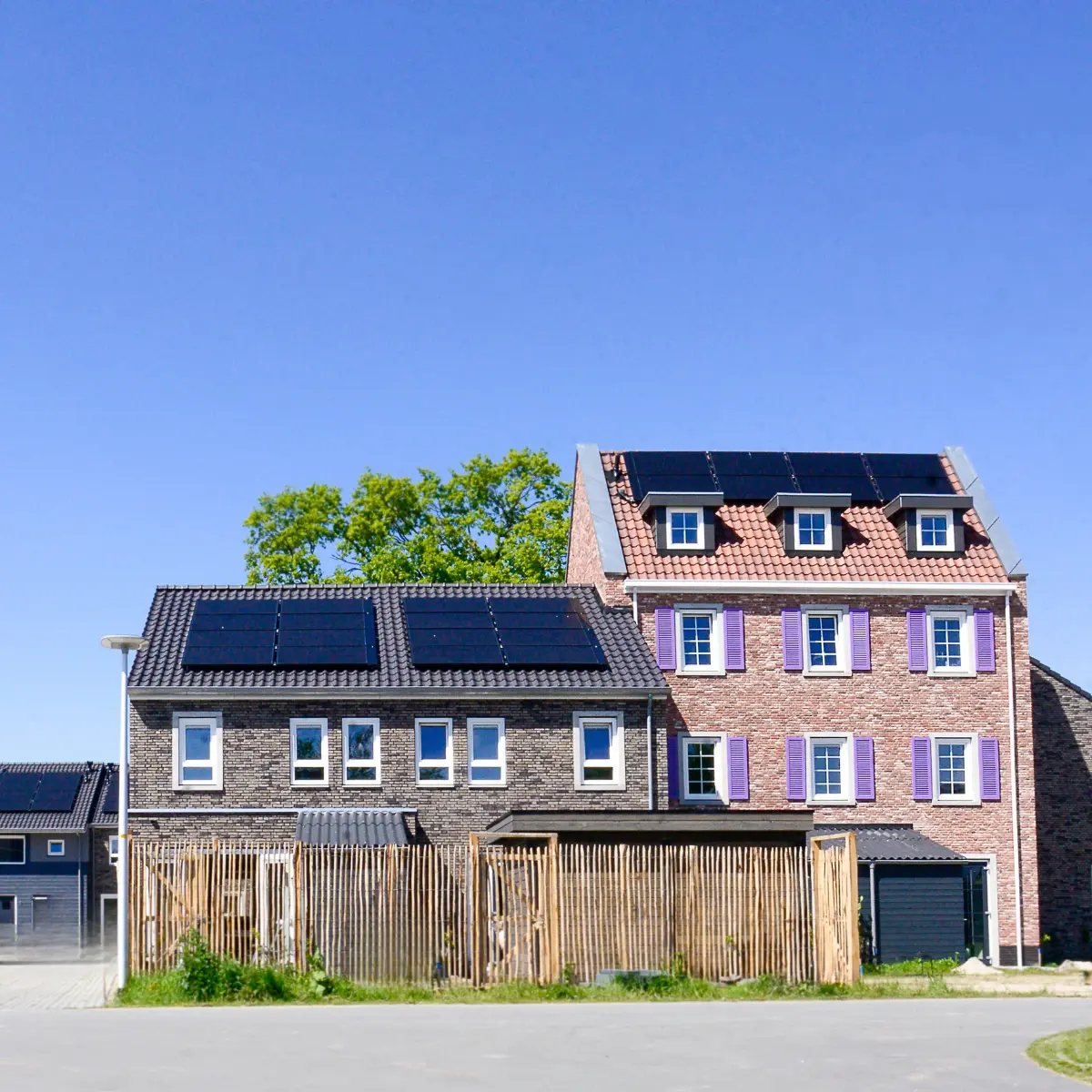 Triple Solar PVT auf Mehrfamilienhaus